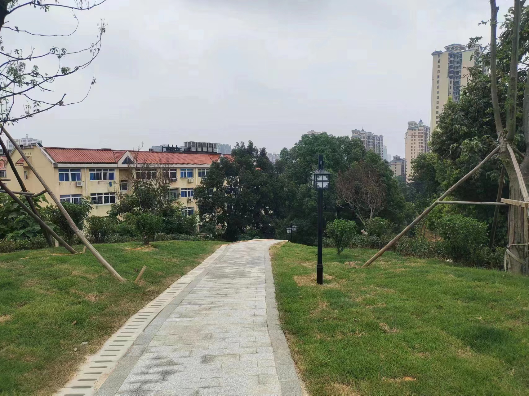 科馬提巖地質遺跡公園1